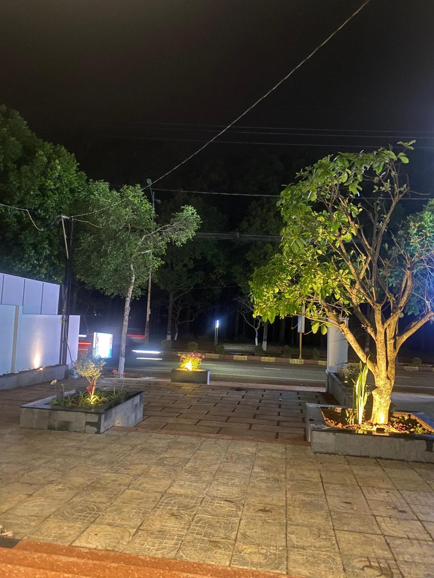 Khoi Dai Hotel Buon Ma Thuot Eksteriør bilde